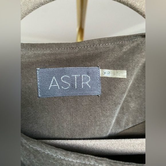 ASTR Gray Grey Suede Moto Jacket Edgy Casual Streetwear Downtown Valentines Day - Picture 10 of 12